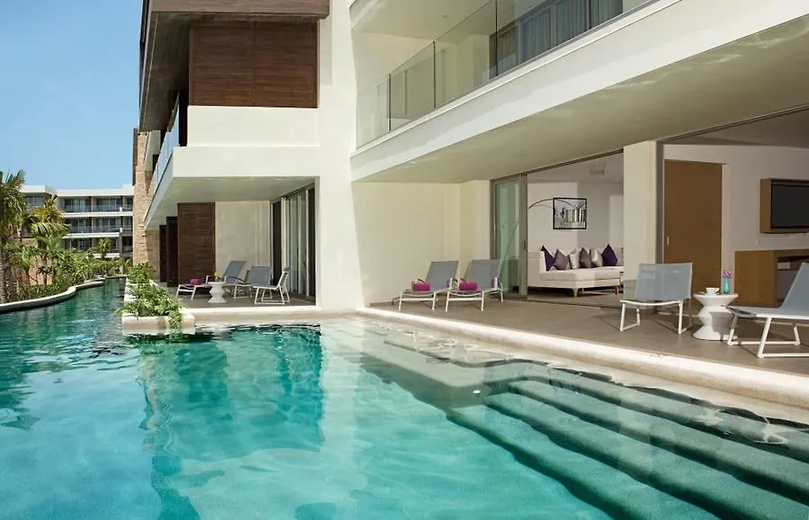 Secrets Riviera Cancun Resort & Spa (Adults Only) بويرتو موريلوس